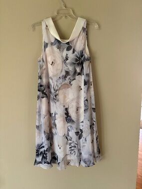 SLNY FLORAL DRESS SIZE 10 NEW WITHOUT TAGS